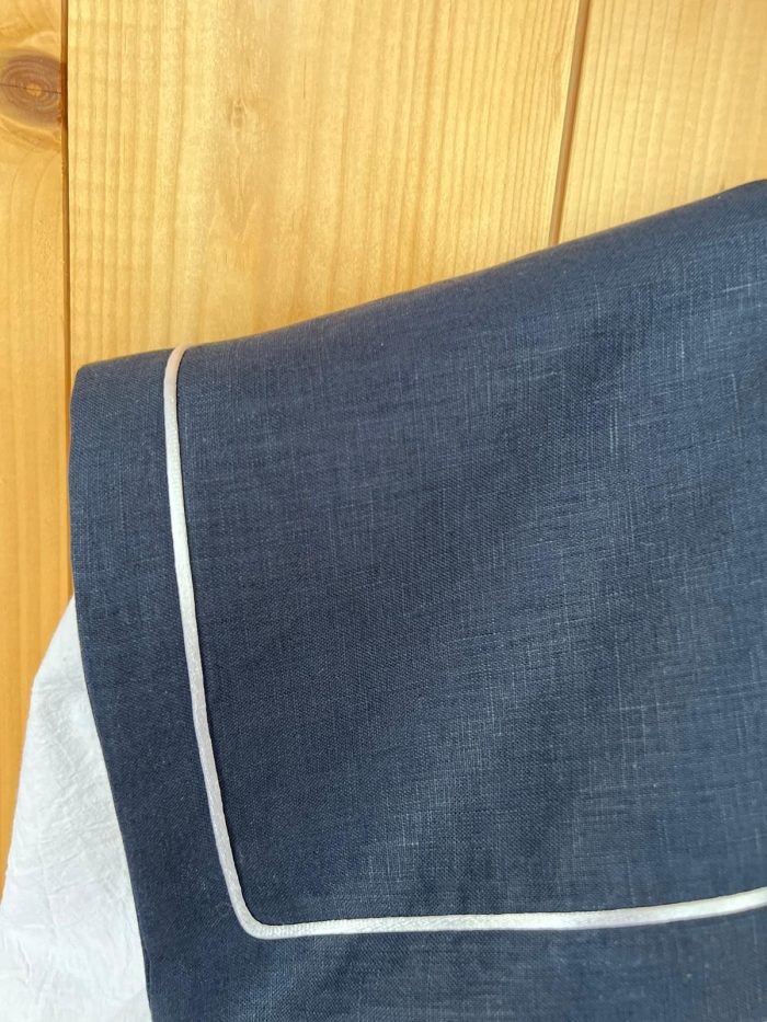 1BAA9A9F-77DF-46D7-BA74-74D5B6E5CB58