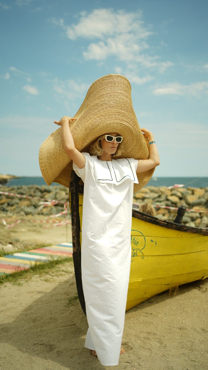 92C115AE-ECA5-4384-99B1-0D7F2351D434