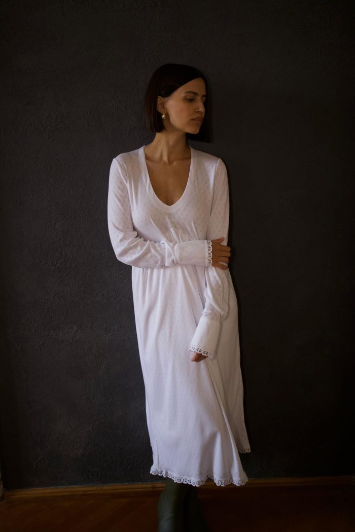 7b8932f4-21d0-46af-b121-64ac8932172c